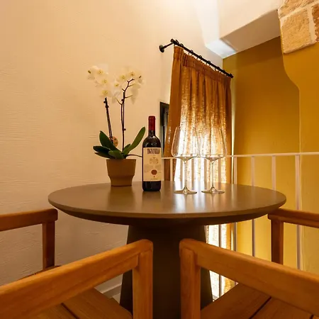 Acquasale - Antica Dimora Cialledda Affittacamere 4*