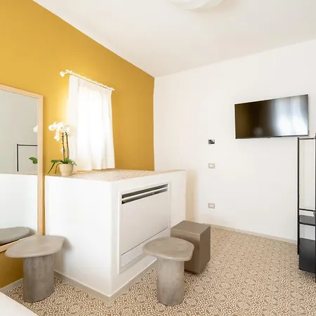 Acquasale - Antica Dimora Cialledda 4* 滨海波利尼亚诺