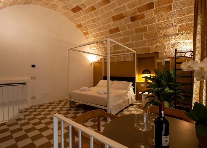 Acquasale - Antica Dimora Cialledda 招待所 4*