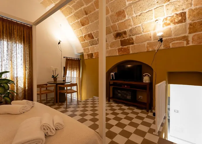 Acquasale - Antica Dimora Cialledda 4*